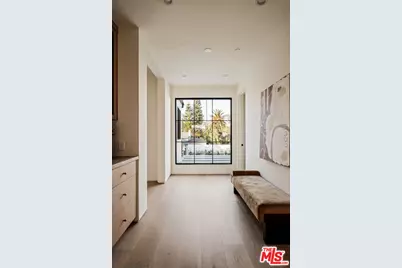 11621 Hesby St, Valley Village, CA 91601 - Photo 15