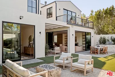 11621 Hesby St, Valley Village, CA 91601 - Photo 39