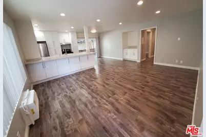 1424 Greenfield Ave, Los Angeles, CA 90025 - Photo 13