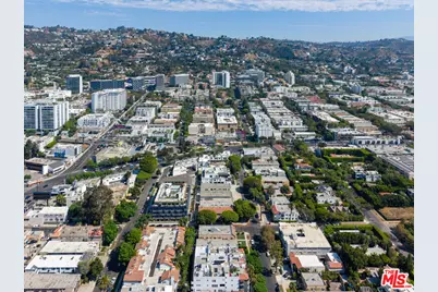 1001 N Croft Ave, Los Angeles, CA 90069 - Photo 23