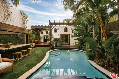 734 N Genesee Ave, Los Angeles, CA 90046 - Photo 1
