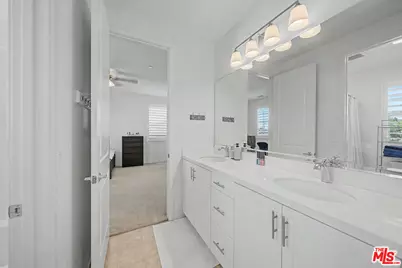 10091 Bernadette Ave, Buena Park, CA 90620 - Photo 23