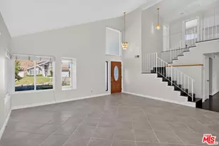 27820 Palmetto Ridge Dr, Santa Clarita, CA 91354 - Photo 13
