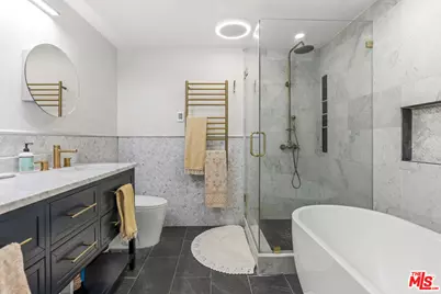 20 Catamaran St #104, Los Angeles, CA 90292 - Photo 23