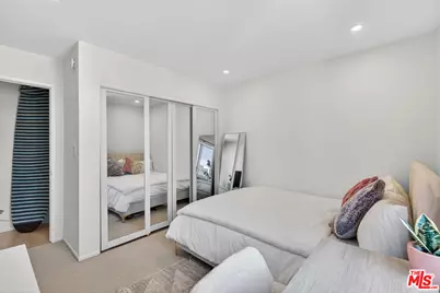 9313 National Blvd #204, Los Angeles, CA 90034 - Photo 11