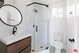 1310 Lucile Ave, Los Angeles, CA 90026 - Photo 9