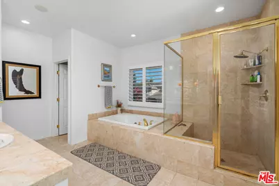 186 Royal London Ct, Lake Sherwood, CA 91361 - Photo 27