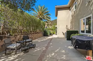 186 Royal London Ct, Lake Sherwood, CA 91361 - Photo 33