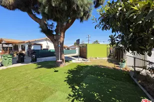 611 W 109th St, Los Angeles, CA 90044 - Photo 9