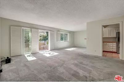 6760 Hillpark Dr #408, Los Angeles, CA 90068 - Photo 5