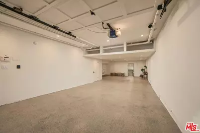 18 Voyage St, Marina del Rey, CA 90292 - Photo 49