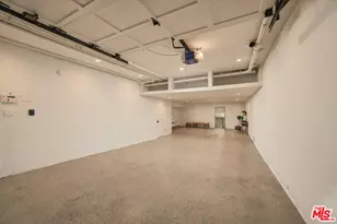 18 Voyage St, Marina del Rey, CA 90292 - Photo 47