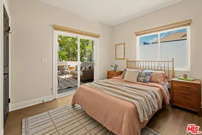 5922 Barton Ave, Los Angeles, CA 90038 - Photo 11