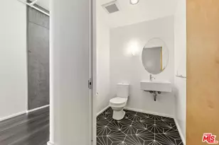1111 S Grand Ave, Los Angeles, CA 90015 - Photo 11