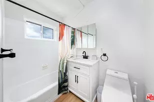 1014 Pier Ave, Santa Monica, CA 90405 - Photo 11