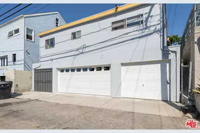 1014 Pier Ave, Santa Monica, CA 90405 - Photo 25