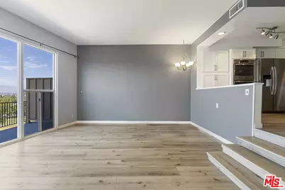 4749 Don Ricardo Dr, Los Angeles, CA 90008 - Photo 9