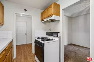 2022 W 83rd St, Los Angeles, CA 90047 - Photo 13