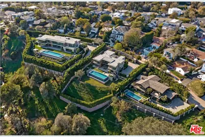 620 N Marquette St, Pacific Palisades, CA 90272 - Photo 1