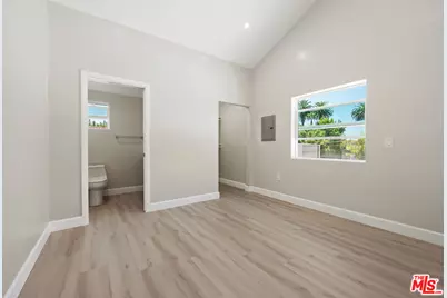 2329 Selby Ave, Los Angeles, CA 90064 - Photo 11