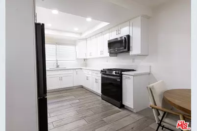 13400 Doty Ave #1, Hawthorne, CA 90250 - Photo 5