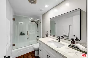 1221 N Kings Rd, West Hollywood, CA 90069 - Photo 21