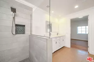 944 S Serrano Ave, Los Angeles, CA 90006 - Photo 17