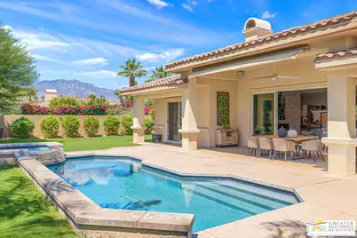8 Collegiate Cir, Rancho Mirage, CA 92270 - Photo 19
