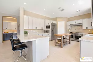 8 Collegiate Cir, Rancho Mirage, CA 92270 - Photo 29