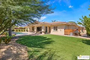 8 Collegiate Cir, Rancho Mirage, CA 92270 - Photo 21
