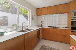 3750 Arbolada Rd, Los Angeles, CA 90027 - Photo 11