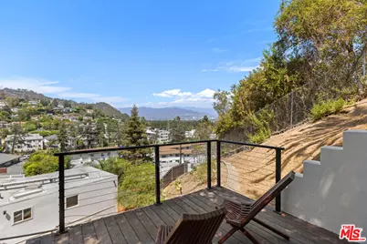 3750 Arbolada Rd, Los Angeles, CA 90027 - Photo 33
