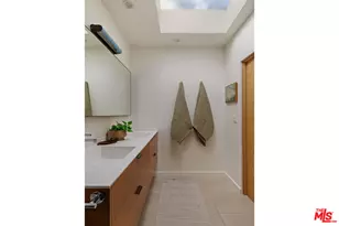 3750 Arbolada Rd, Los Angeles, CA 90027 - Photo 21