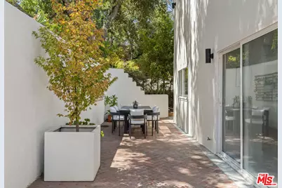 3750 Arbolada Rd, Los Angeles, CA 90027 - Photo 33