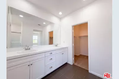 21981 Propello Dr, Santa Clarita, CA 91350 - Photo 21