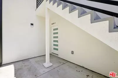 1434 Beverwil #1, Los Angeles, CA 90035 - Photo 19