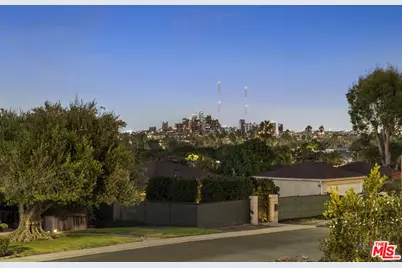 5280 Sanchez Dr, Los Angeles, CA 90008 - Photo 23