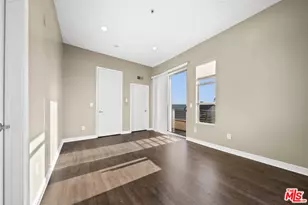 5237 Willowcrest Ave, Los Angeles, CA 91601 - Photo 37