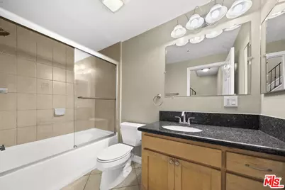 5237 Willowcrest Ave, Los Angeles, CA 91601 - Photo 23
