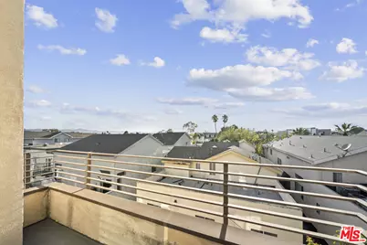 5237 Willowcrest Ave, Los Angeles, CA 91601 - Photo 43