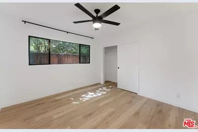 5810 San Vicente Blvd, Los Angeles, CA 90019 - Photo 21