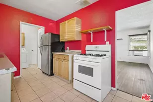11335 Califa St, Los Angeles, CA 91601 - Photo 9