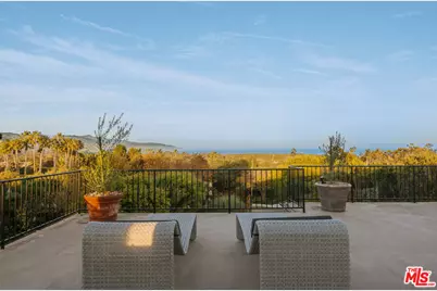 7015 Grasswood Ave, Malibu, CA 90265 - Photo 29