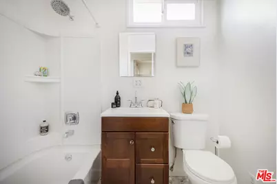 811 N Keystone St, Burbank, CA 91506 - Photo 15