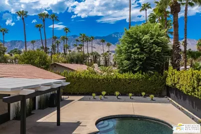 3190 E Loma Vista Cir, Palm Springs, CA 92264 - Photo 3