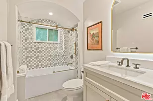 4415 Placidia Ave, Los Angeles, CA 91602 - Photo 25