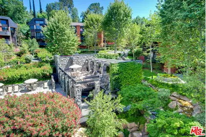 4784 Park Encino Ln #103, Encino, CA 91436 - Photo 27