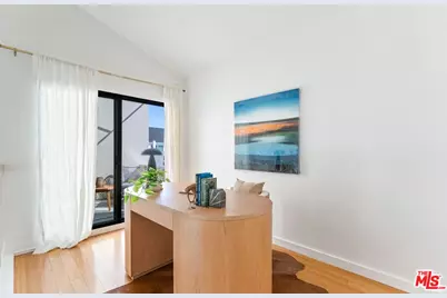 11 Mast St #B, Los Angeles, CA 90292 - Photo 21