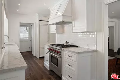11332 Bolas St, Los Angeles, CA 90049 - Photo 17