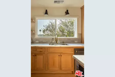 4020 Clayton Ave, Los Angeles, CA 90027 - Photo 7